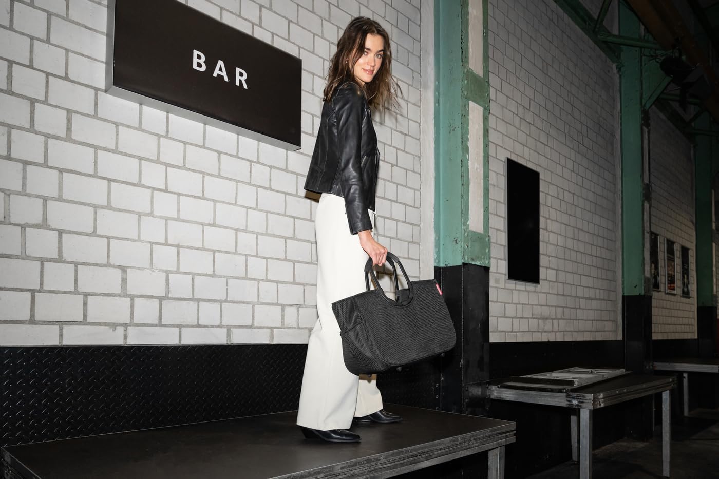 reisenthel Loopshopper L - Sturdy Bag with Practical Compartments Made from Recycled PET Bottles - Charming and Water-Repellent Design Gold, Mesh black., L