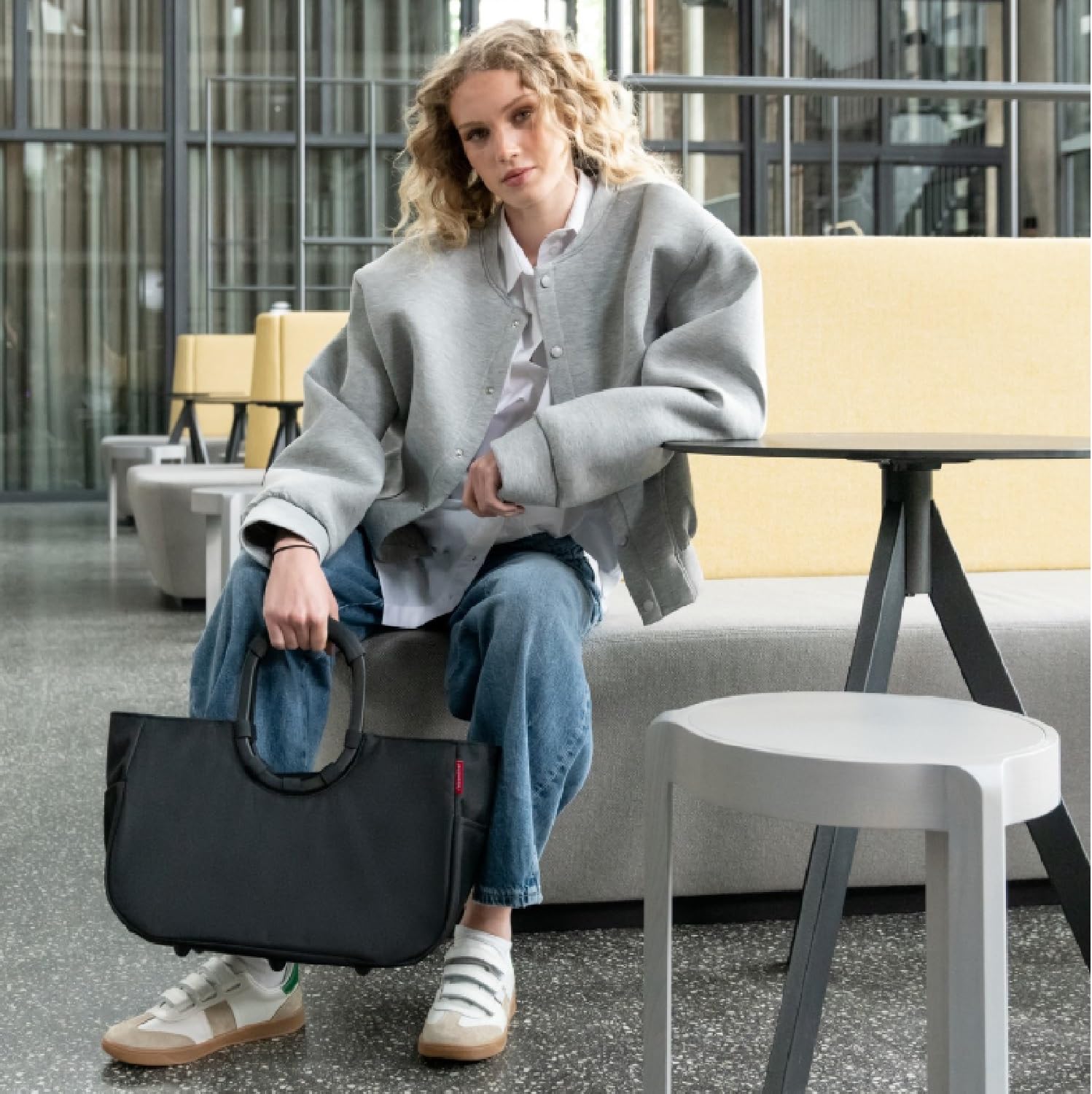 reisenthel Loopshopper M - Sturdy Bag with Practical Compartments Made from Recycled PET Bottles - Elegance When Shopping, Lots of Function Included, Teddy Sand, M